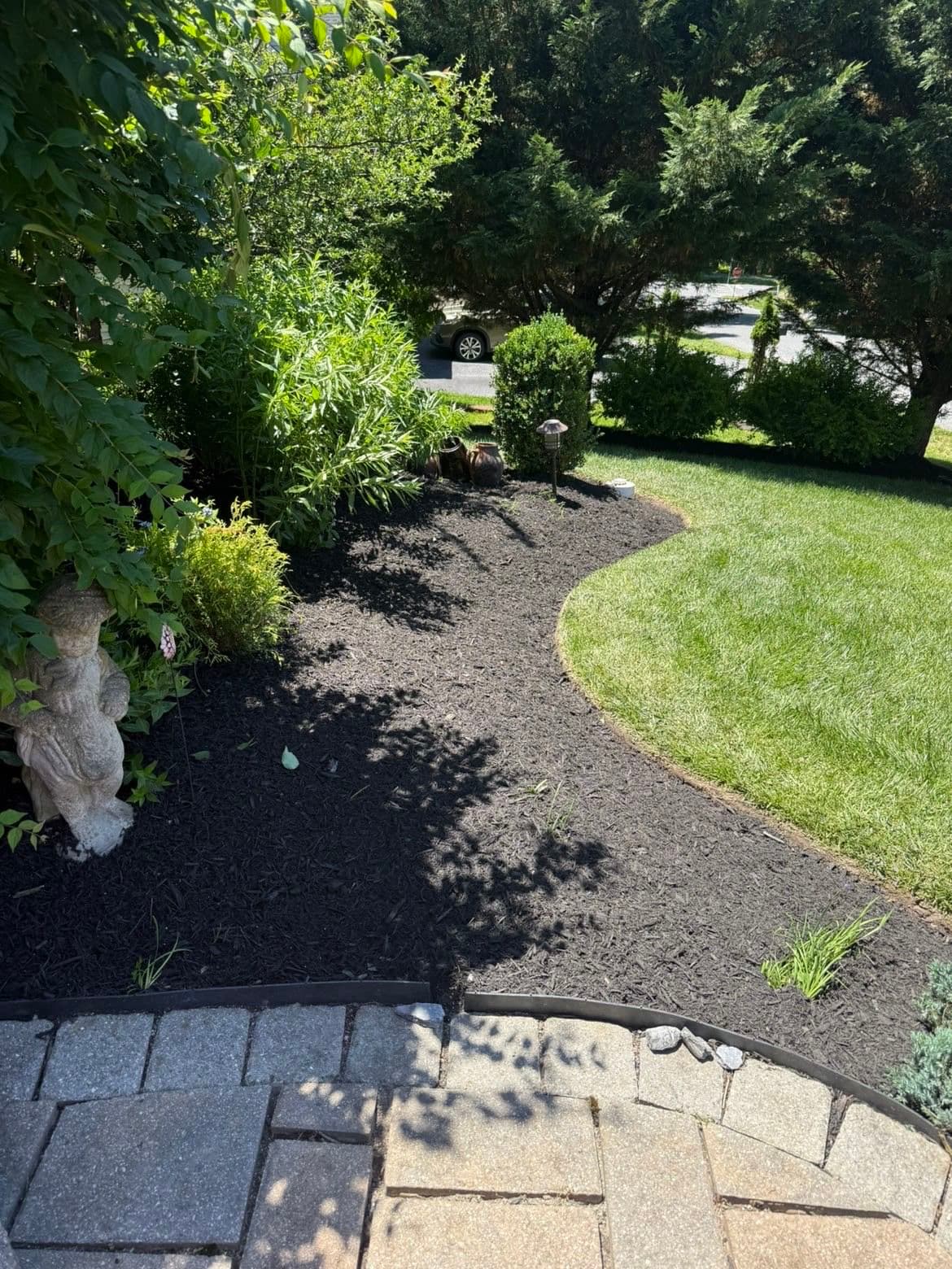 Project Fresh Mulch and Full Property Cleanup Done Right image
